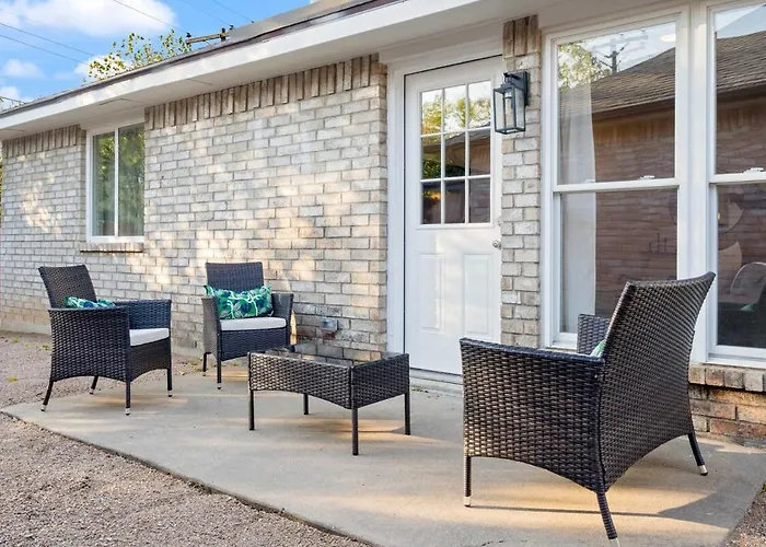 Modern & Cozy 3br Retreat W Table Tennis • Sleeps 6 * Round Rock