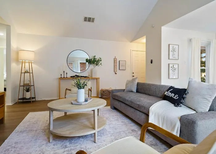 Holiday home Modern & Cozy 3br Retreat W Table Tennis • Sleeps 6 Round Rock